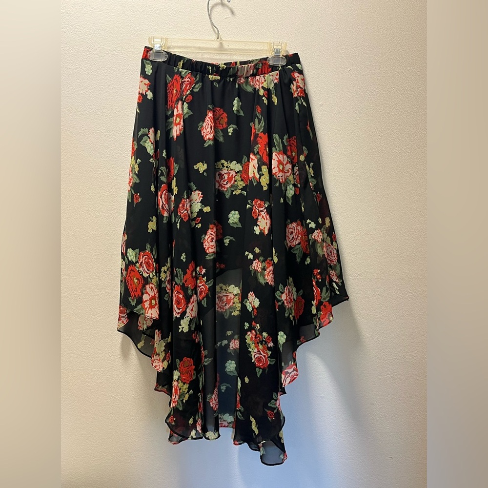 Metaphor Hi/Low Boho Flowy Fairy Skirt, Women’s, Size S, Black with Red Flowers - Picture 3 of 5